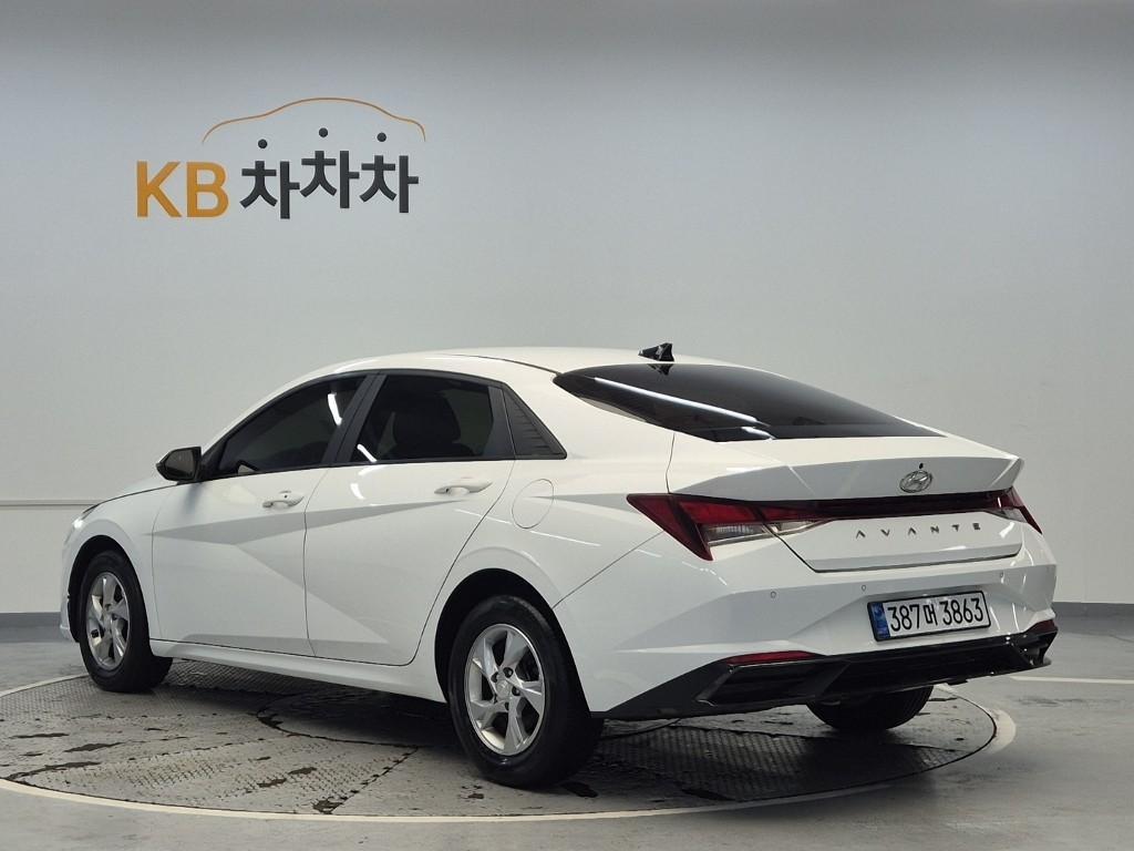 Hyundai Avante 1.6 Modern 3