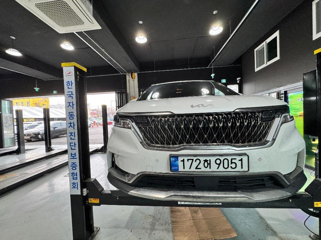 Kia Carnival Diesel Noblesse 2