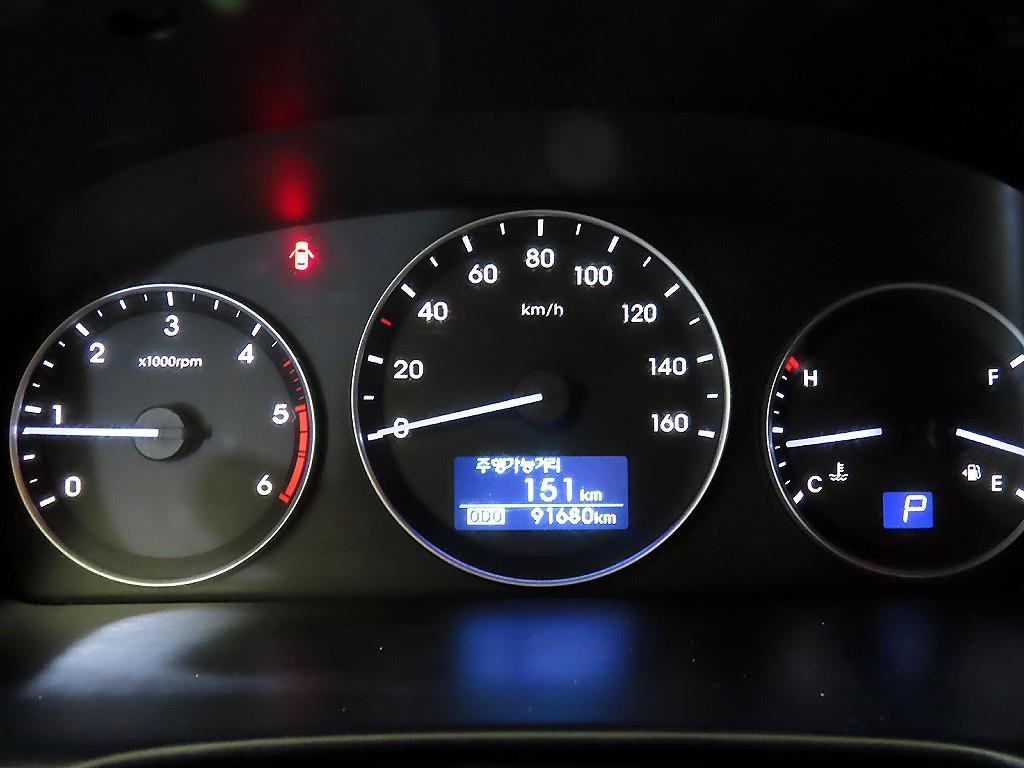 Hyundai Starex Wagon Modern 10