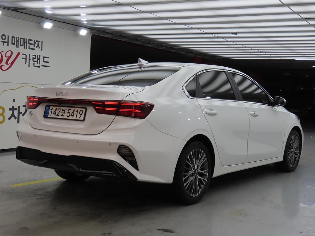 Kia K3 1.6 Gasoline Noblesse 4