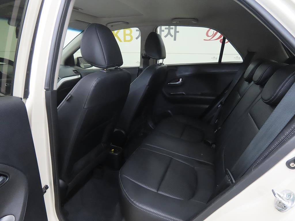 Kia Morning Luxury 7