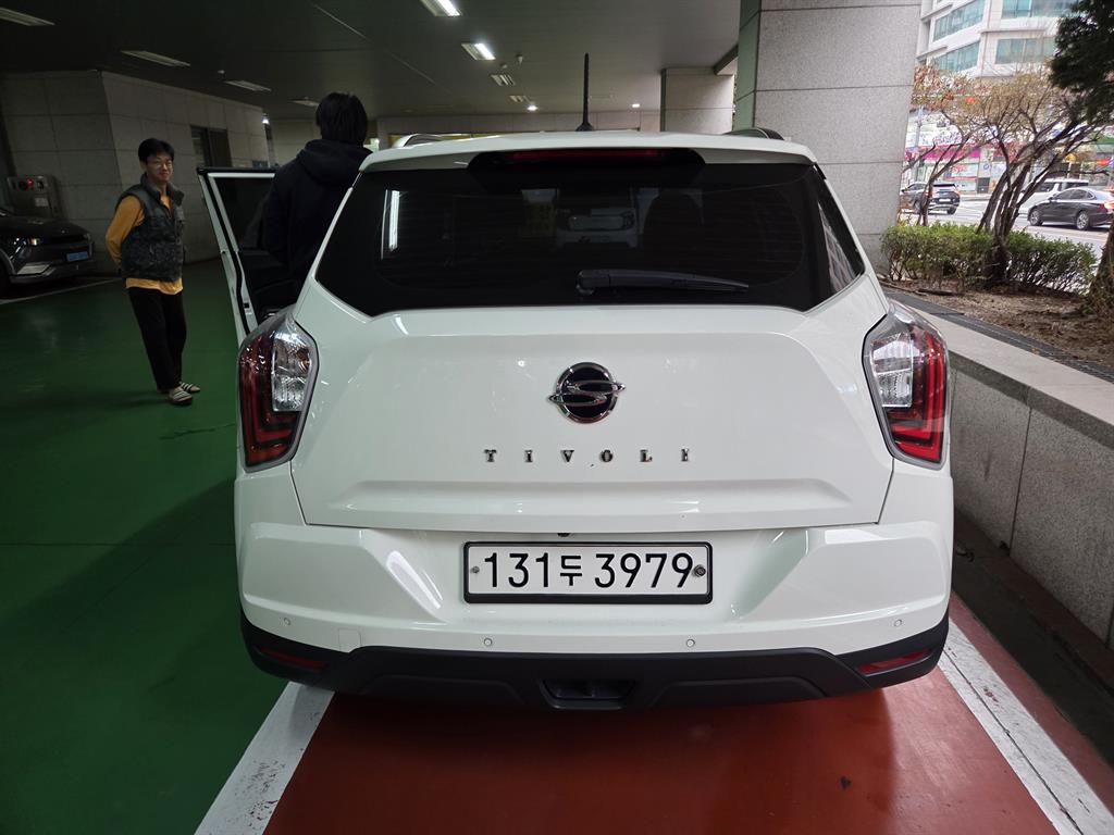 KG Mobility (Ssangyong) Tivoli 2WD Gasoline 1.5 V5 3