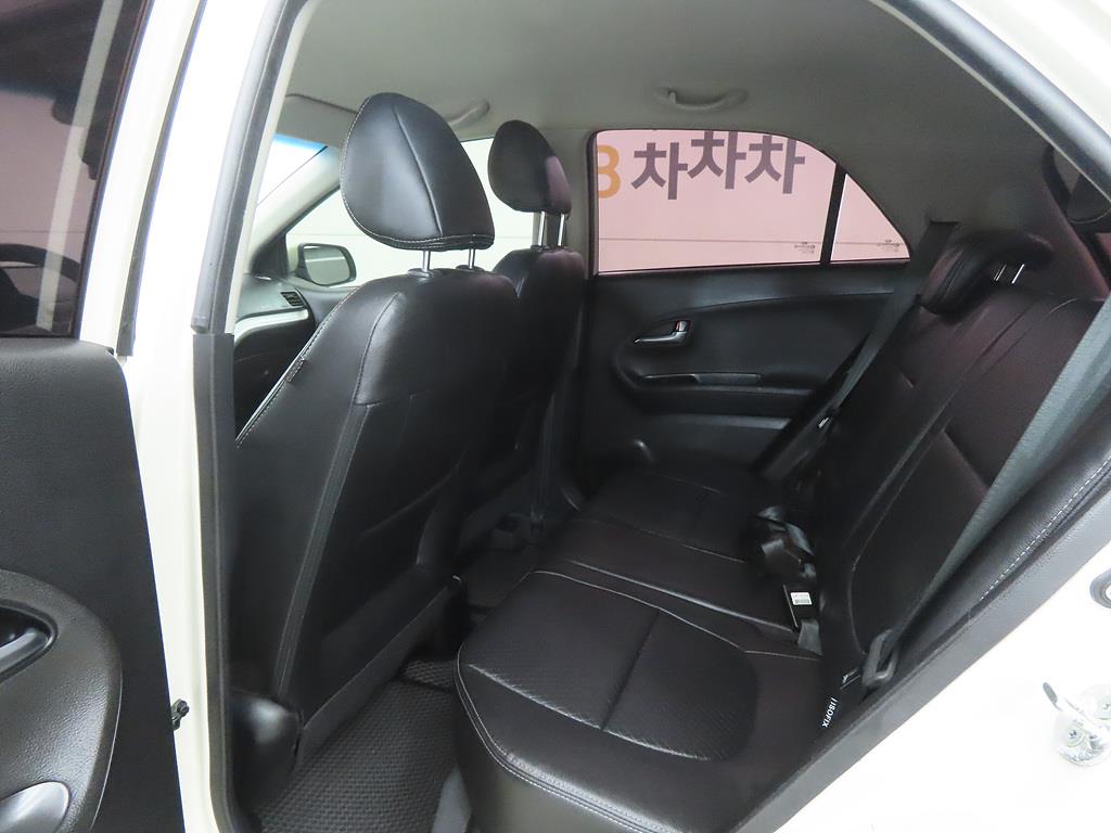 Kia Morning Deluxe Special 7