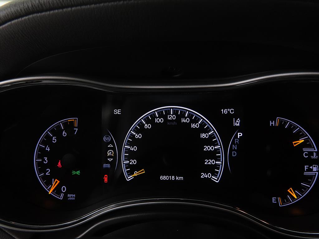 Jeep Cherokee 3.6 V6 Summit 10