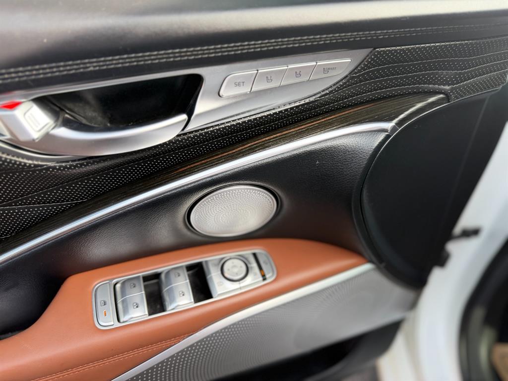 Kia K9 3.8 GDI AWD Platinum Ⅱ 9