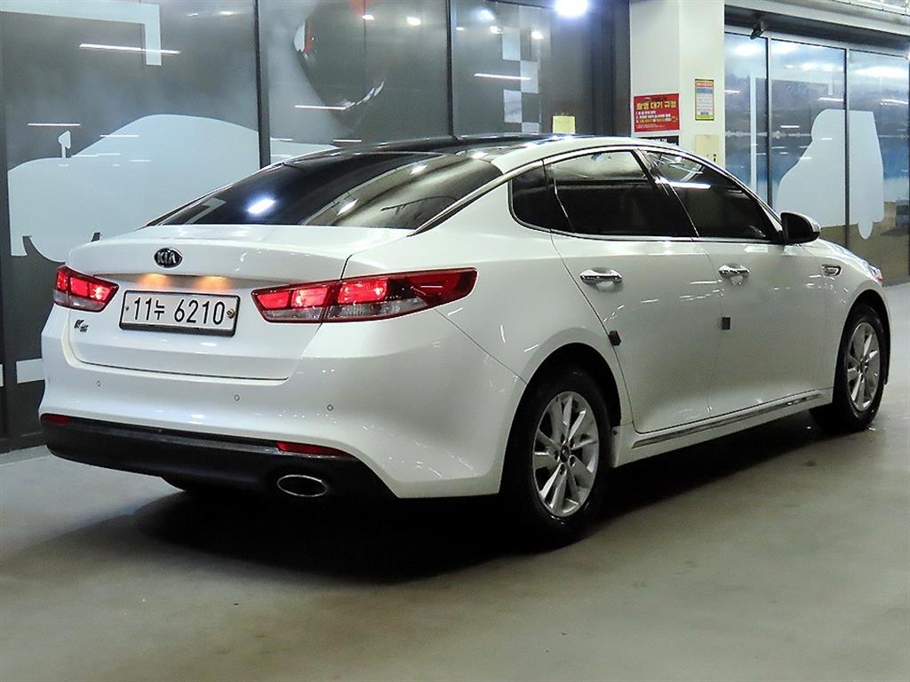 Kia K5 2.0 Luxury 5