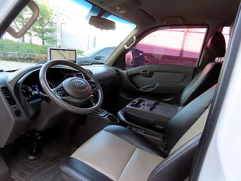 Hyundai Porter 1.0 Ton/ Super Cab/ Long Wheelbase 9