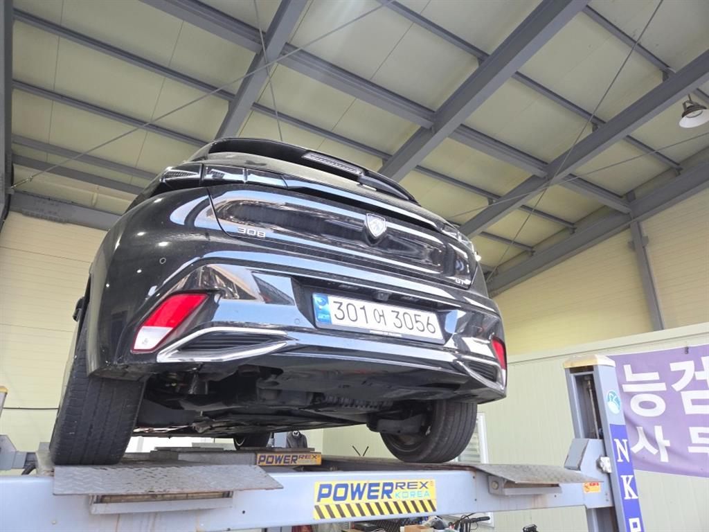 Peugeot 308 1.5 BlueHDi GT 3