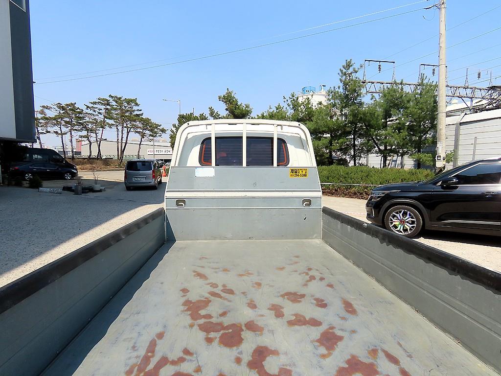 Hyundai Porter 1.0 Ton/ Super Cab/ Long Wheelbase/ CRDi Super 6