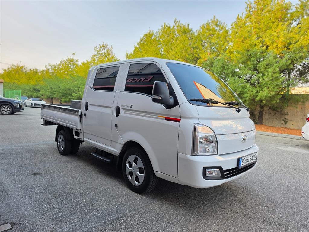 Hyundai Porter 1.0 Ton/ Double Cab/ Long Wheelbase/ CRDi Modern 3