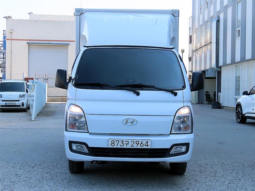 Hyundai Porter Super Cab/ Long Wheelbase CRDi Smart