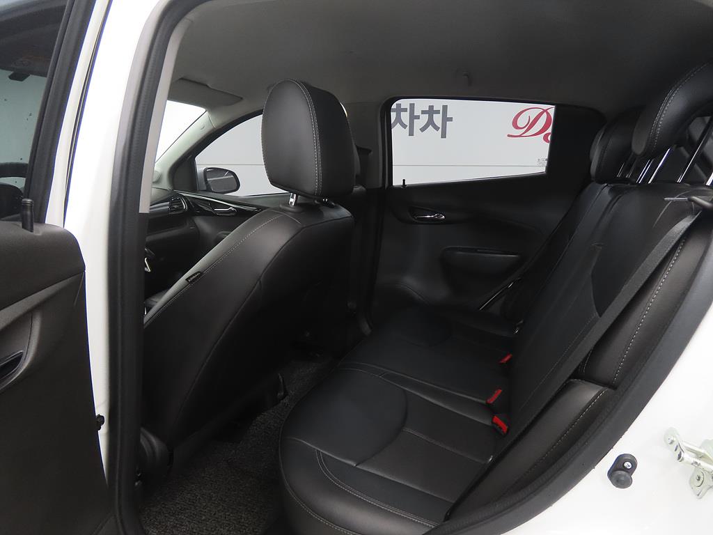 Chevrolet Spark LTZ C-TECH 7