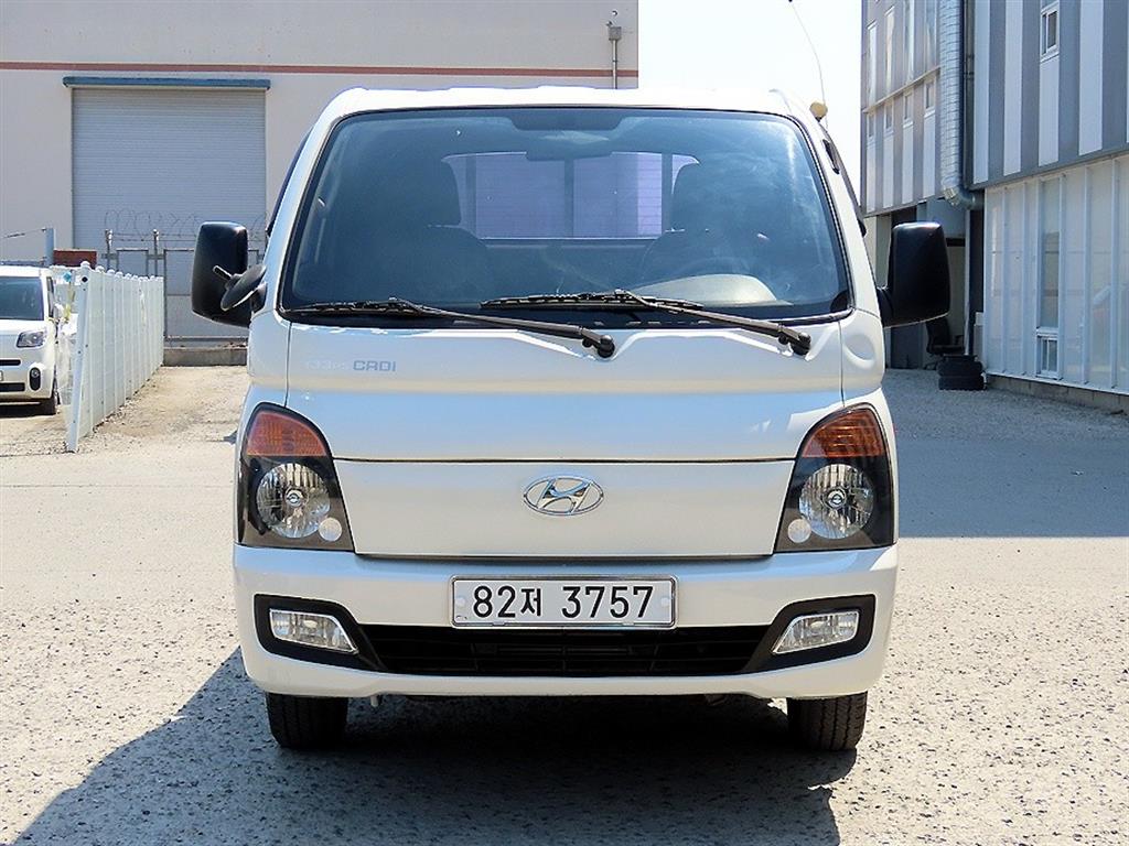 Hyundai Porter 1.0 Ton/ Super Cab/ Long Wheelbase/ CRDi Super