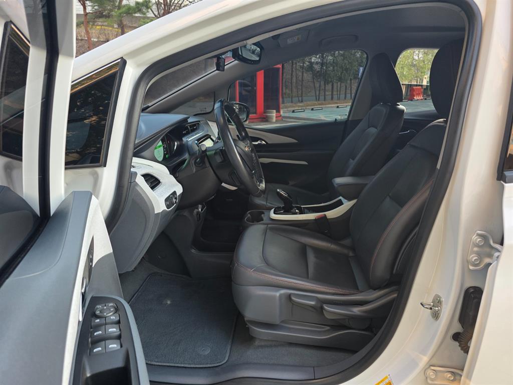 Chevrolet Bolt EV Premier 7