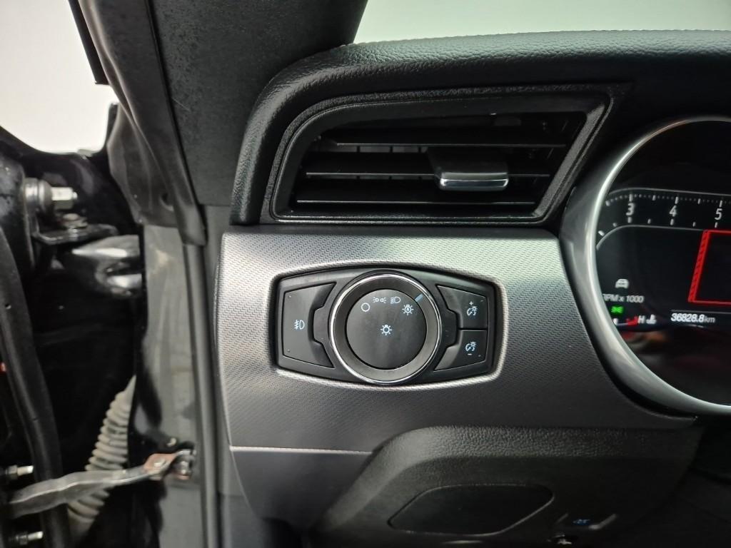 Ford Mustang 2.3 Coupe Premium 7