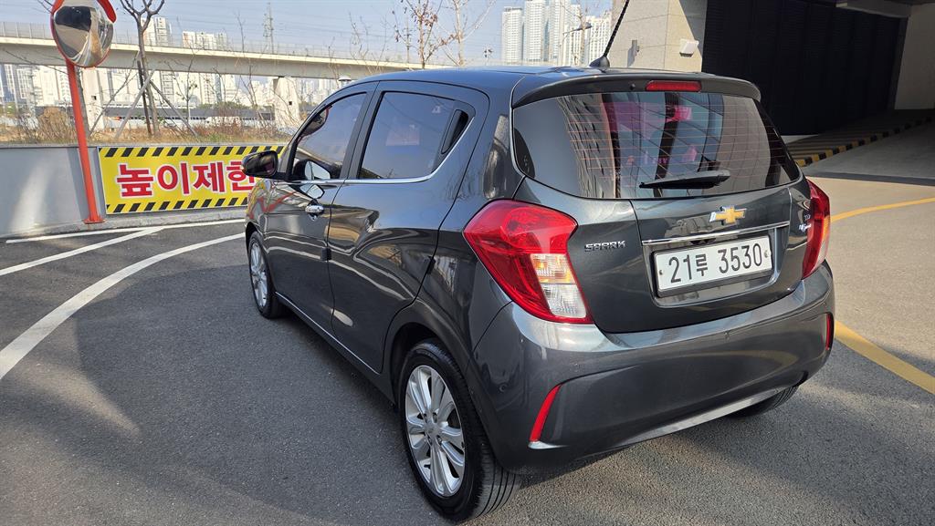 Chevrolet Spark LTZ C-TECH 5