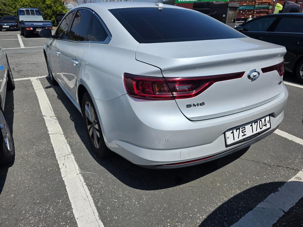 Renault SM6 Gasoline 2.0 GDe SE 7