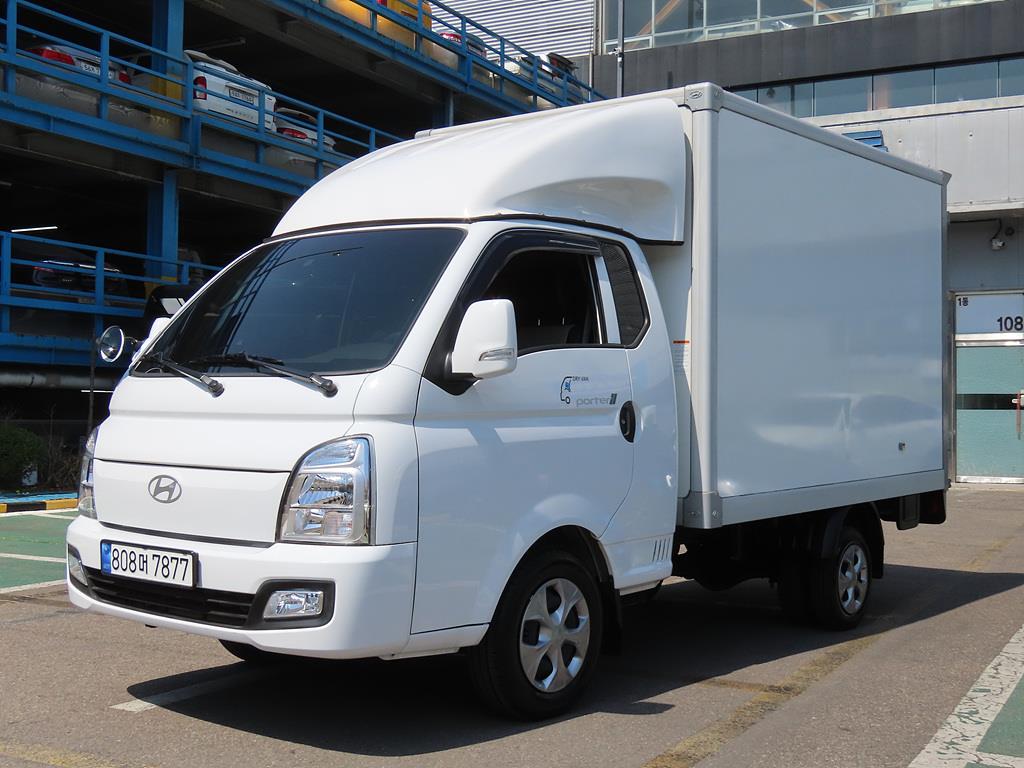 Hyundai Porter Super Cab/ Long Wheelbase Modern Plus