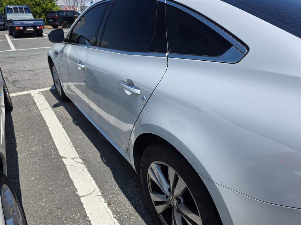 Renault SM6 Gasoline 2.0 GDe SE 8