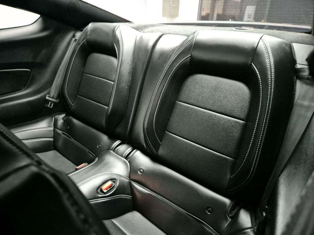 Ford Mustang 2.3 Coupe Premium 9