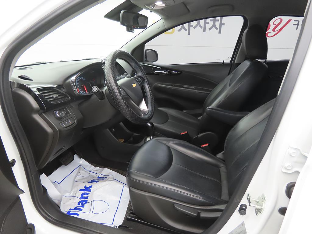 Chevrolet Spark LTZ C-TECH 6