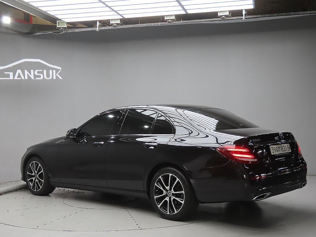 [벤츠] E-클래스 W213 E250 아방가르드 사진 3