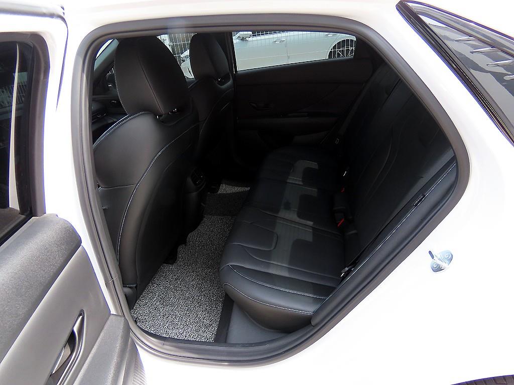 Hyundai Avante 2.0 N 7