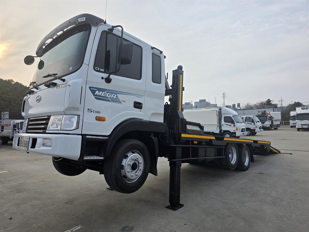 현대 셀프로더 메가트럭 4.5톤 - 중고 트럭 매물 이미지