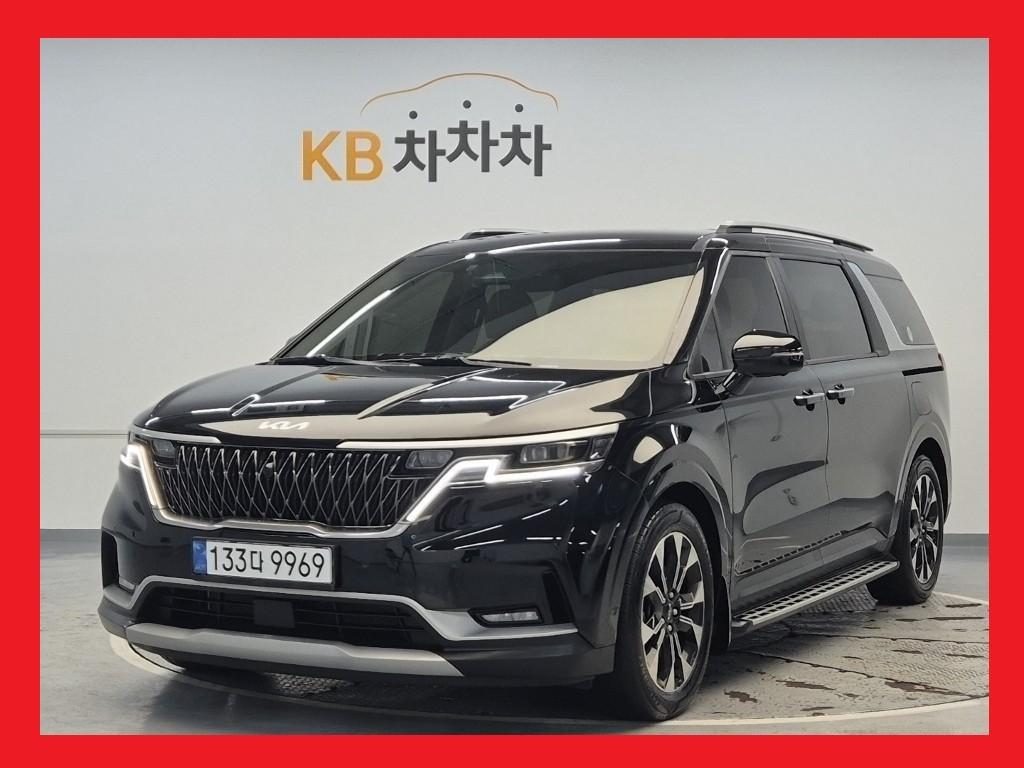 Kia Carnival Gasoline Prestige 2