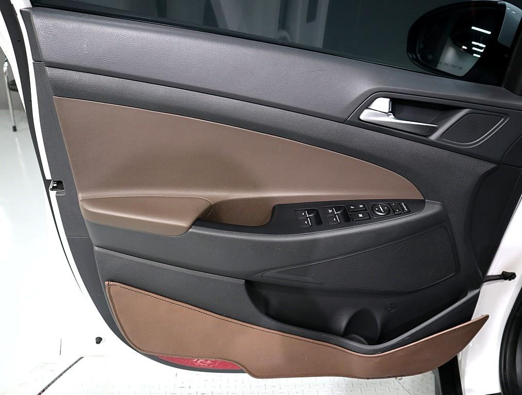 Hyundai Tucson 1.6T 2WD Modern 9