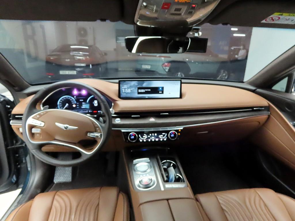 Genesis G80 2.5 Gasoline Turbo AWD 7
