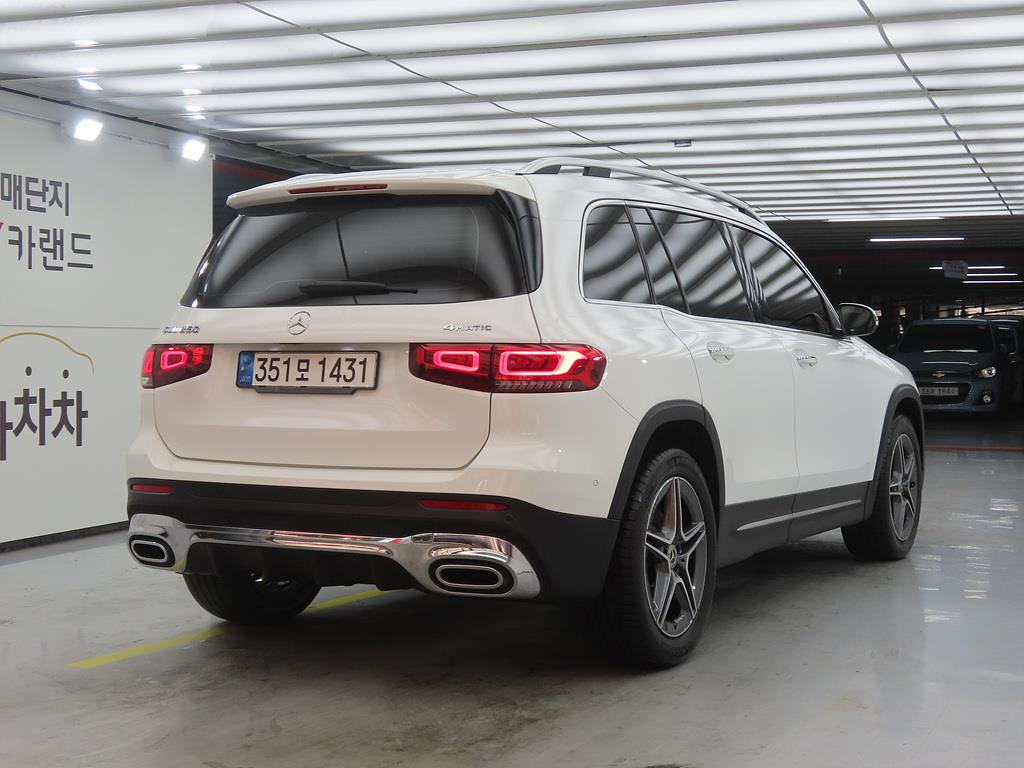 Mercedes-Benz GLB-Class GLB250 4MATIC 5