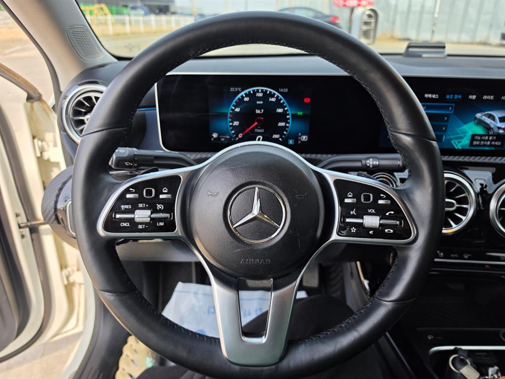 Mercedes-Benz A-Class A220 Sedan 8