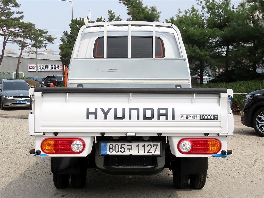 Hyundai Porter Super Cab/ Long Wheelbase/ 2WD Premium 5