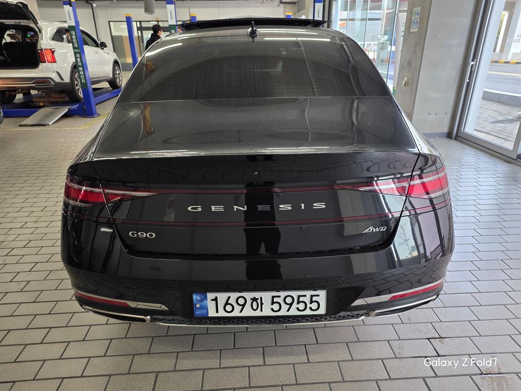 Genesis G90 3.5T GDI AWD 4