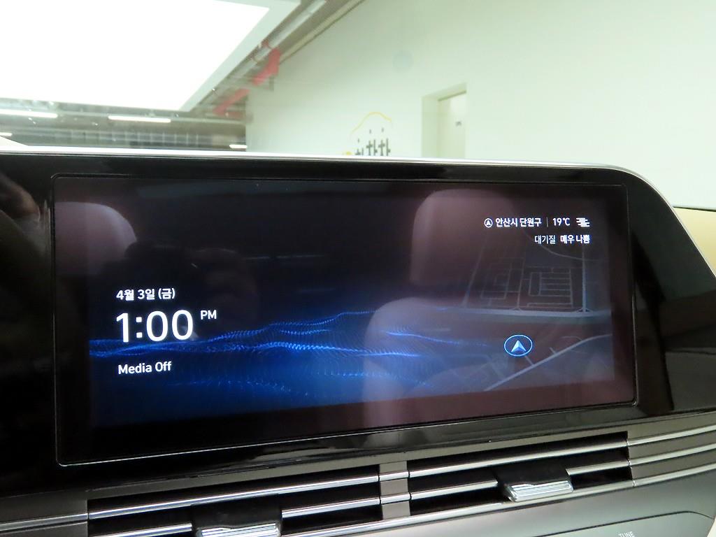 Hyundai Grandeur Calligraphy 9