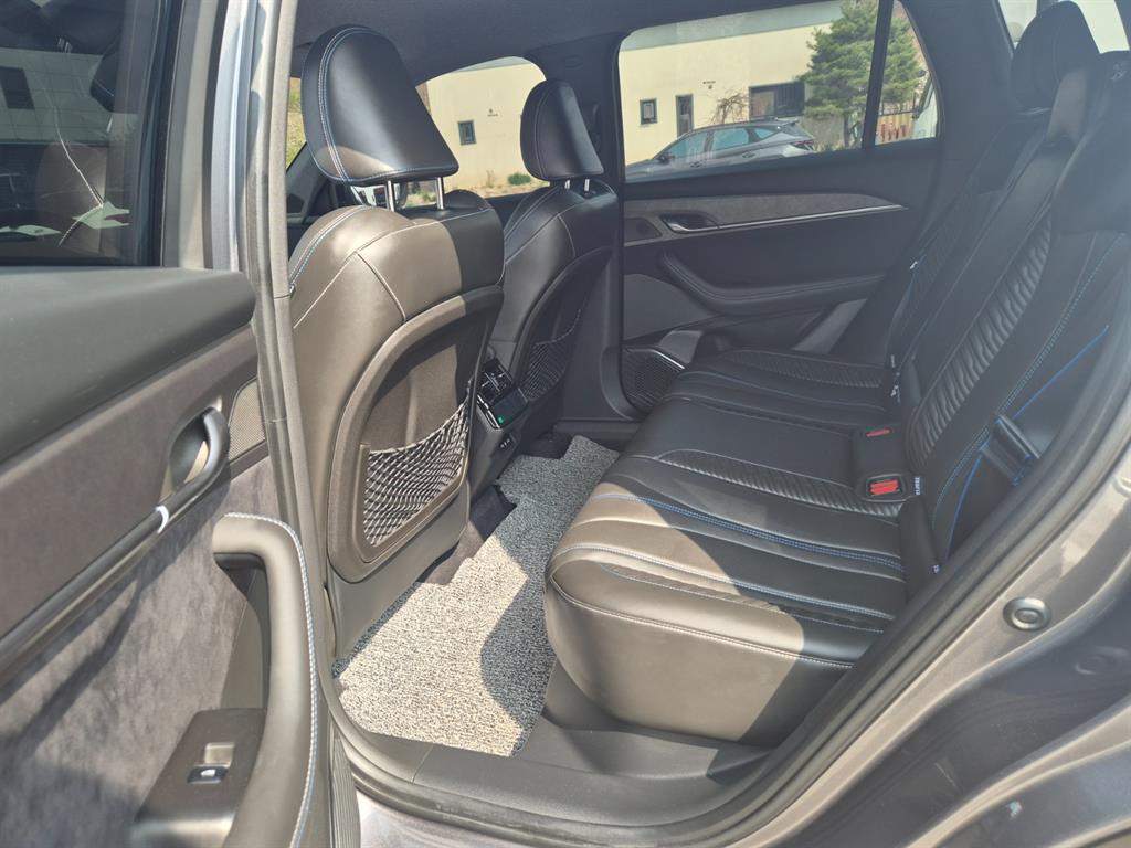 Renault Koleos Gasoline 2.0 Esprit Alpine 2WD 9