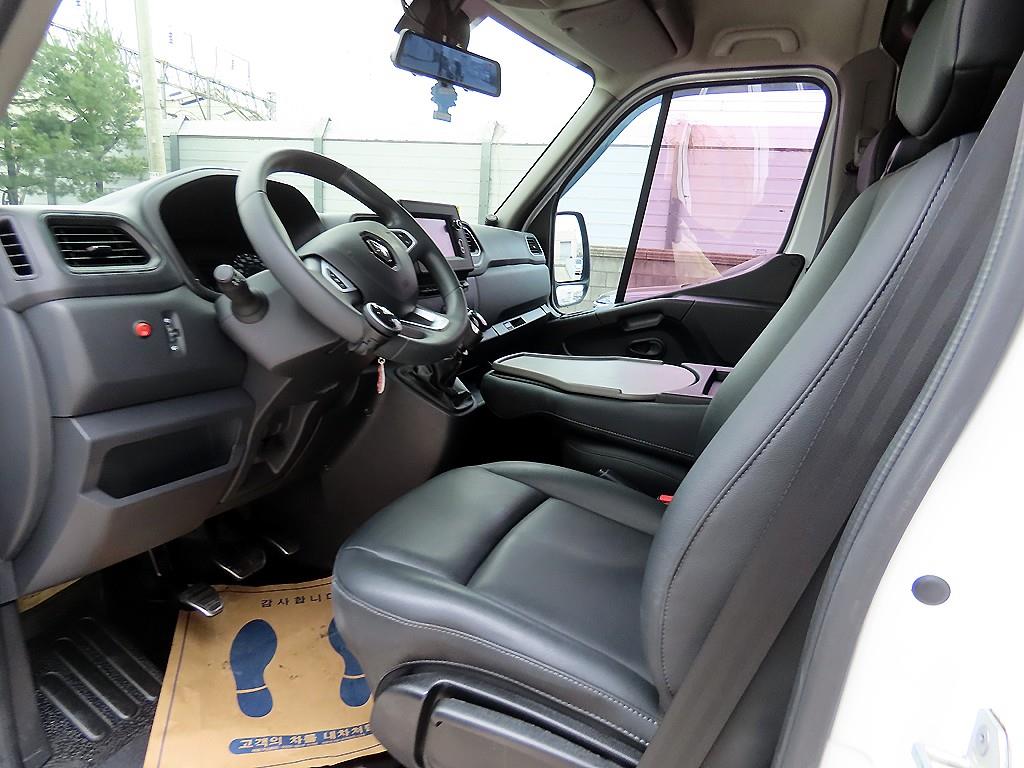 Renault Master 2.3 S 8
