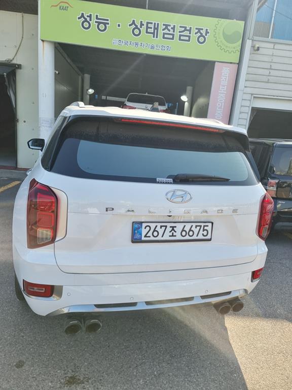 Hyundai Palisade Diesel 2.2 2WD Calligraphy 3