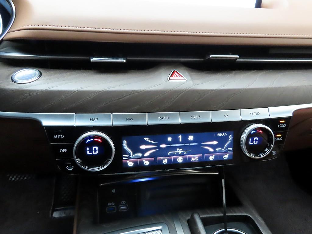 Genesis G80 2.5 Gasoline Turbo AWD 10