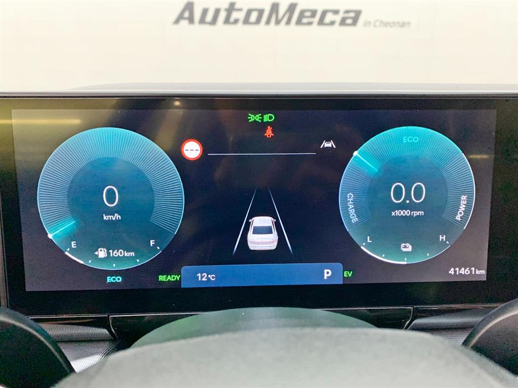 Hyundai Grandeur Premium 9