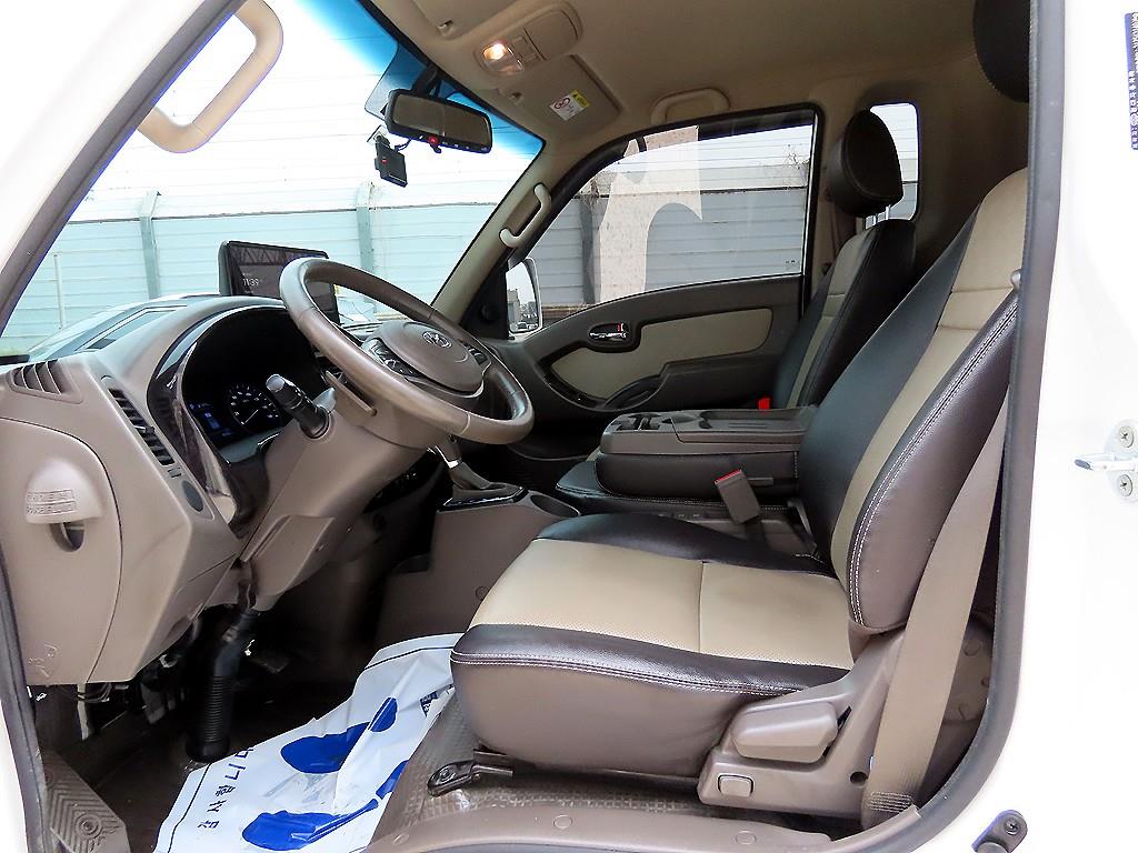 Hyundai Porter 1.0 Ton/ Super Cab/ Long Wheelbase/ Premium Special 7