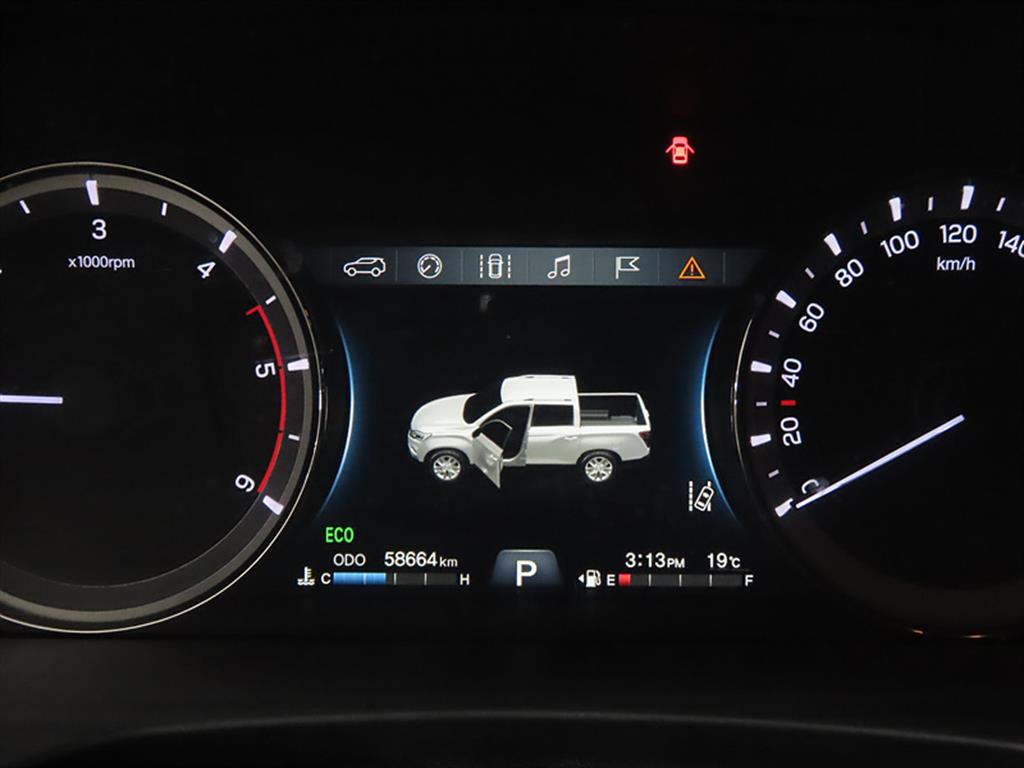 KG Mobility (Ssangyong) Rexton Diesel 2.2 4WD 5 Link Noblesse 10