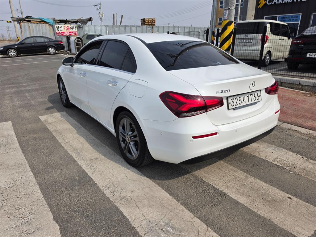 Mercedes-Benz A-Class A220 Sedan 4