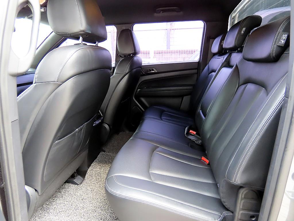 KG Mobility (Ssangyong) Rexton Diesel 2.2 4WD 5 Link Prestige Special 7