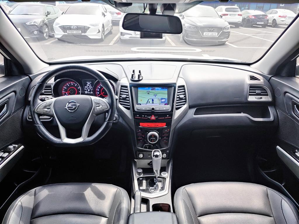 KG Mobility (Ssangyong) Tivoli Gasoline 2WD 1.6 LX Premium Type 6