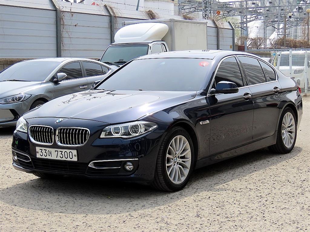 BMW 5시리즈 528i xDrive 럭셔리 사진 2/20