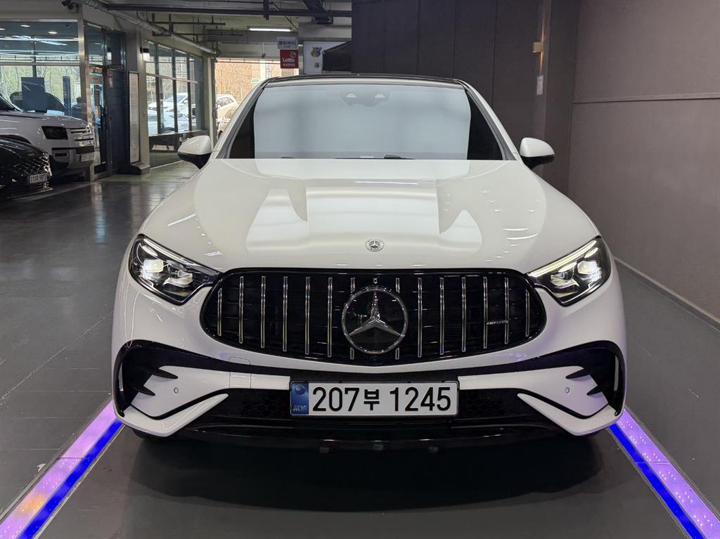 Mercedes-Benz GLC-Class GLC300 4MATIC Coupe AMG Line 4