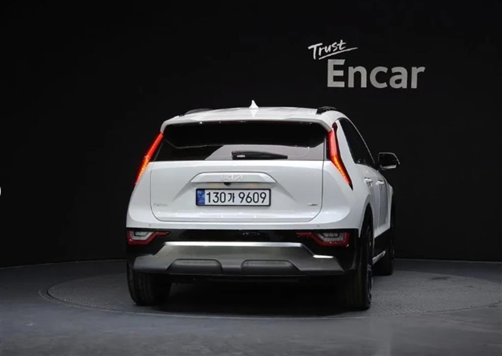 Kia Niro Signature 5