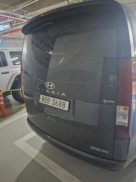 Hyundai Staria 2WD Diesel Cargo Modern 3